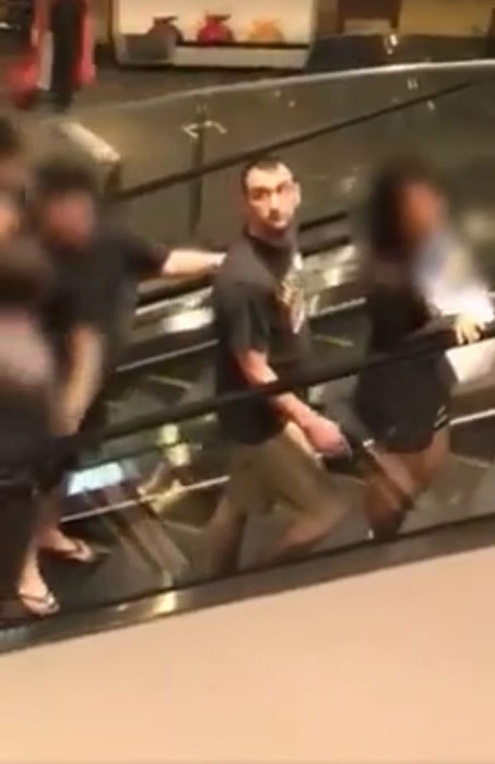 แอบถ่ายใต้กระโปรง