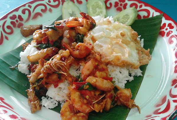 กะเพราถาดยักษ์