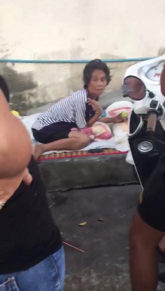 ลูกทิ้งแม่