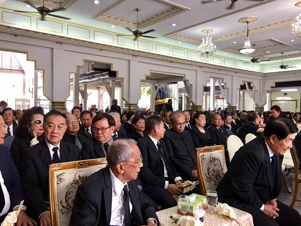 เจ๊ยุ นักข่าว