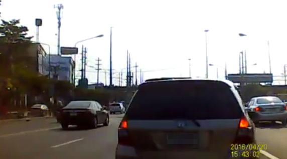 ควักค้อนขู่