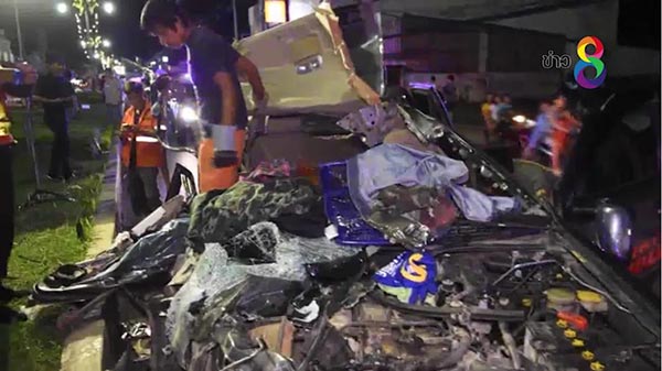 ขับรถย้อนศร