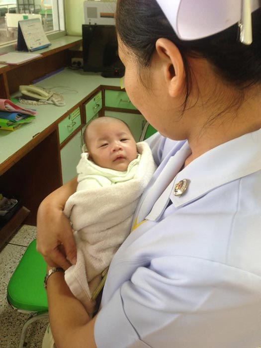 ทารกถูกทิ้ง