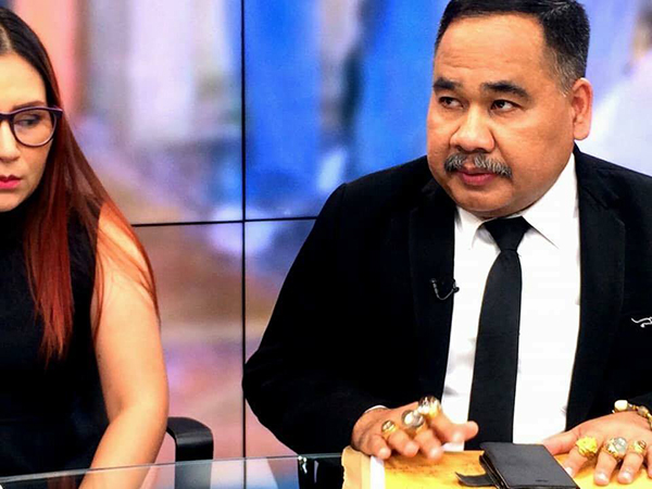 ฆ่าพ่อตาแม่ยาย