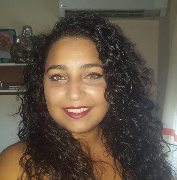 ลิฟต์หนีบคอขาด