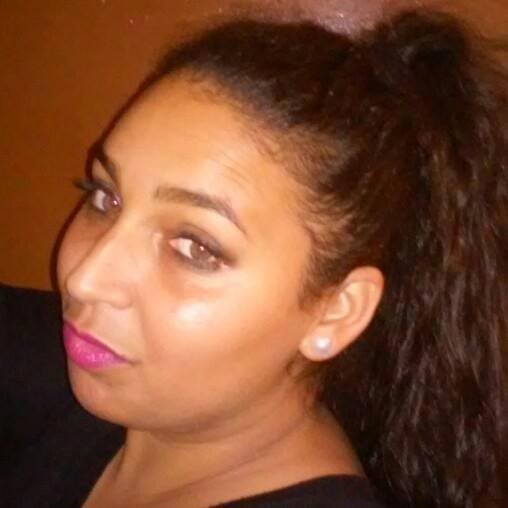 ลิฟต์หนีบคอขาด