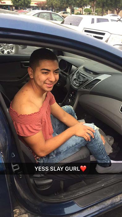 เสื้อเปิดไหล่