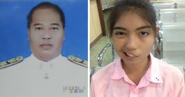 ครูปาแก้วใส่นักเรียน