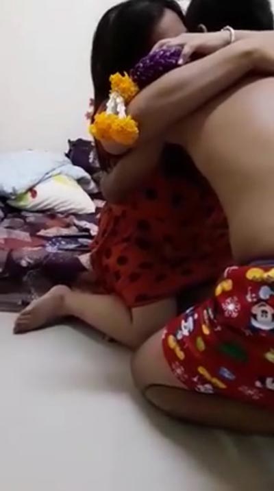 กราบเท้าเมีย