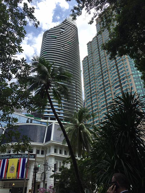 ตึกแมกโนเลียส์สั่น