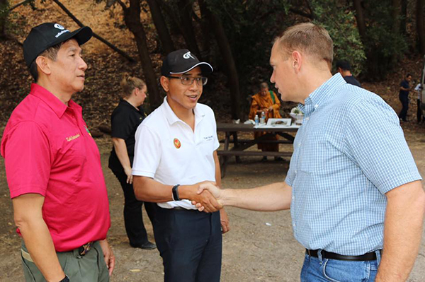 ตกเหว อเมริกา