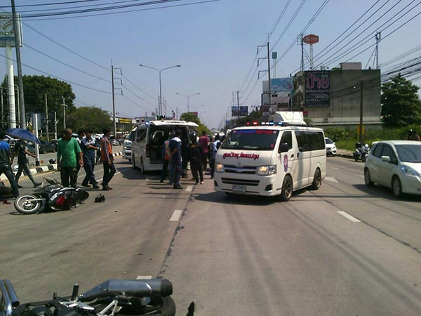 ฝ่าไฟแดง