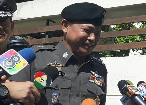 ฝากบ้านกับตำรวจ