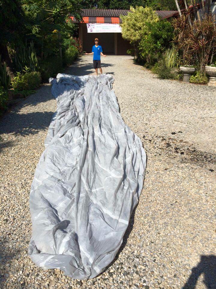 โคมลอยตกเฉียดบ้าน