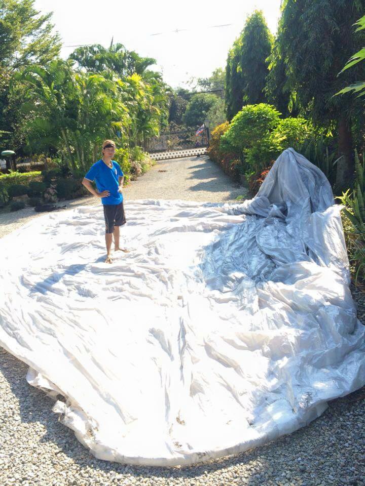 โคมลอยตกเฉียดบ้าน