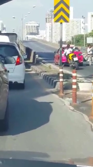 คลิปแท็กซี่ใช้สปาต้าฟันหนุ่มบิ๊กไบค์