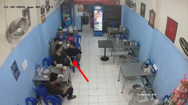 คลิปลูกค้าต่อยกัน