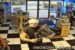 โจรเอาผ้าอนามัยอำพรางหน้า