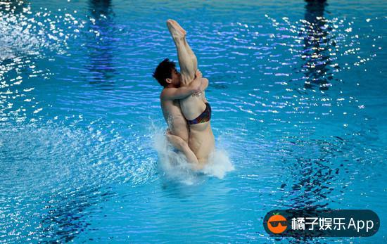 กระโดดน้ำท่า 69