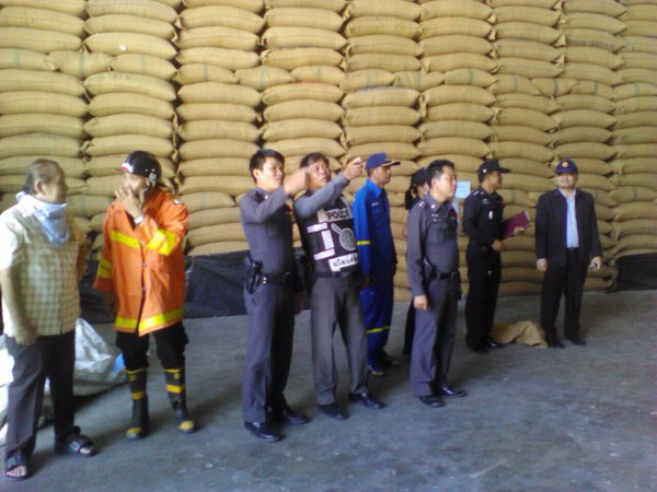 ไฟไหม้โกดังข้าว