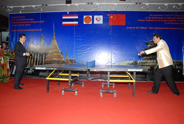 พรเพชร ดวลปิงปอง กับ ทูตจีน