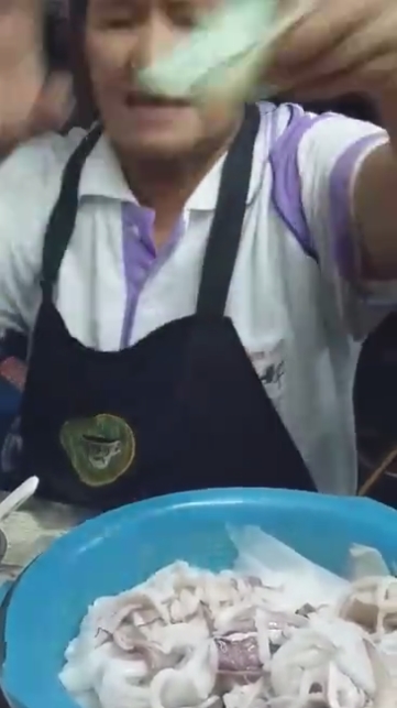 หนุ่มโวยข้าวกะเพรารวมมิตร 150 บาท