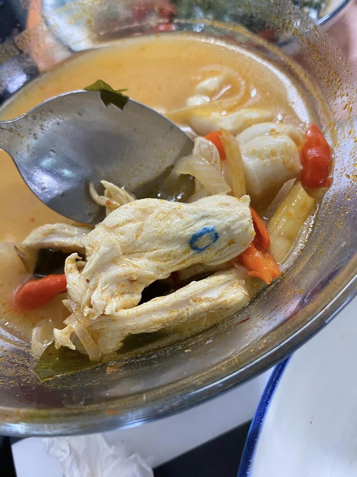 ต้มยำไก่บลูริง