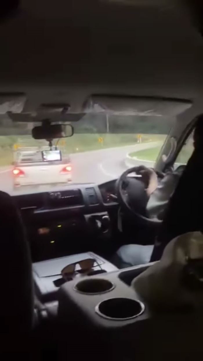 รถตู้โดยสารซิ่ง