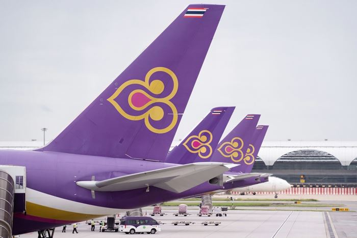 แอร์การบินไทย ทำกาแฟหกใส่ผู้โดยสาร