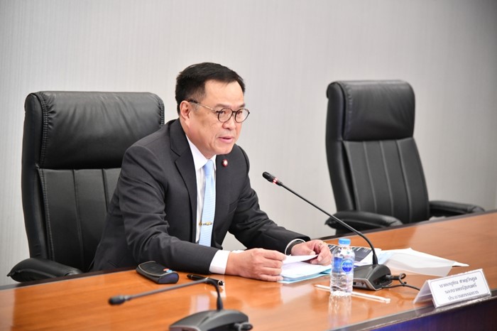 อนุทิน ชาญวีรกูล