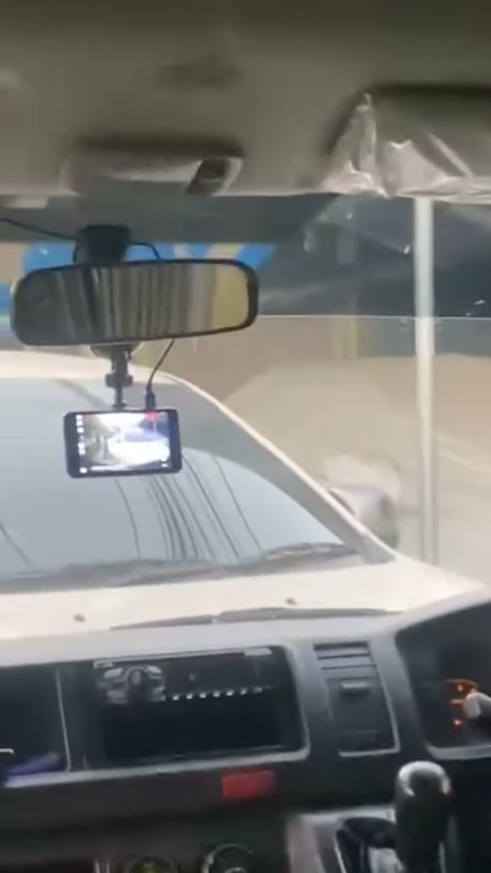 รถตู้โดยสารซิ่ง