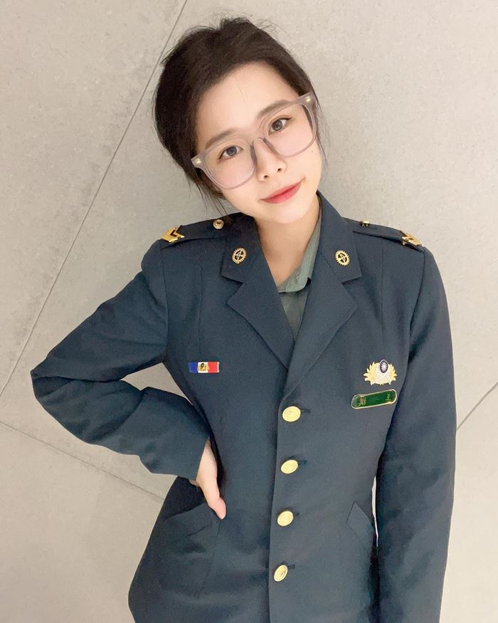 ทหารสวย