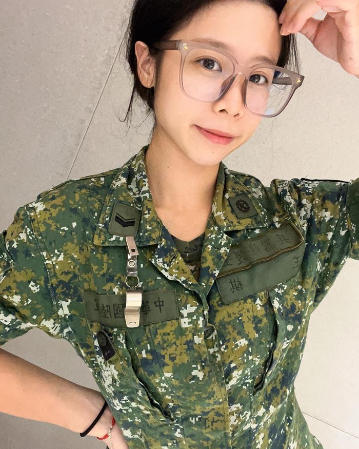 ทหารสวย