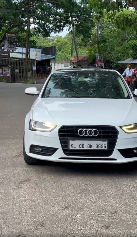 ขับรถหรูมาขายผัก