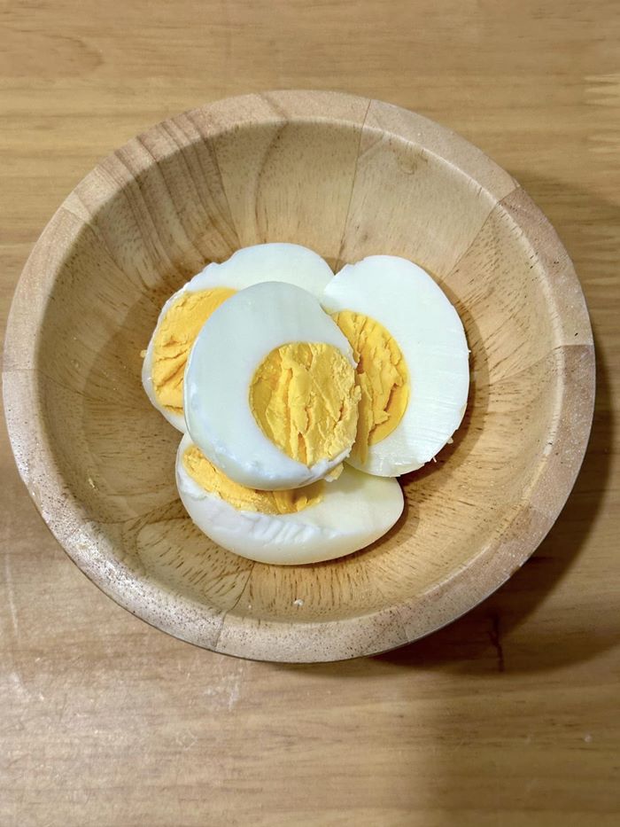 ไข่ต้มหม้อข้าว