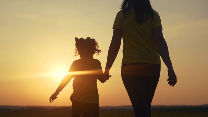 แม่ใจสลาย ฝากคนอื่นเลี้ยงลูก 2 ขวบ ไม่กี่วันเด็กหาย-เจอศพในถัง