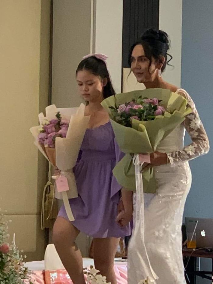 พอลลีน งามพริ้ง