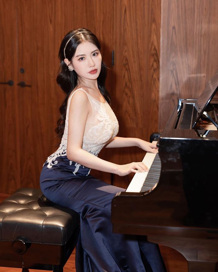 ครูสาวสาวเซ็กซี่
