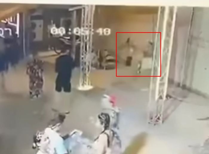 นางงามตบแย่งผัวเขา