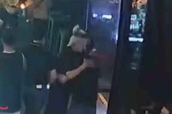 ฉกมือถือ