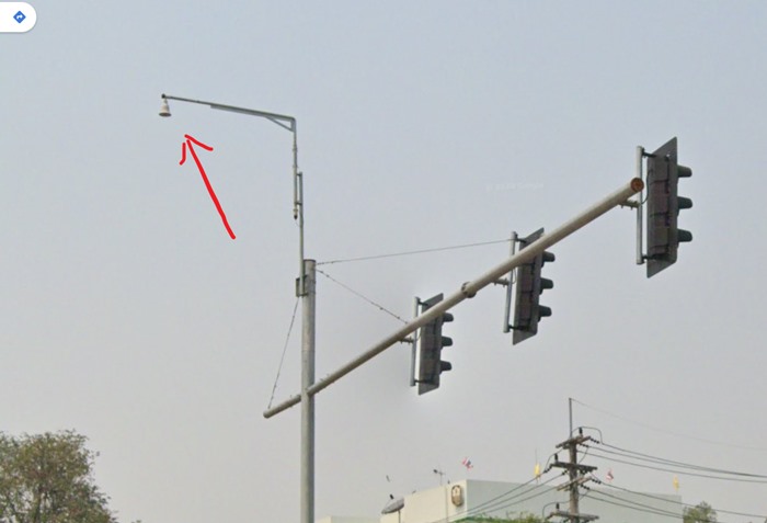 ไขปริศนา ระฆังตามสี่แยกไฟแดง