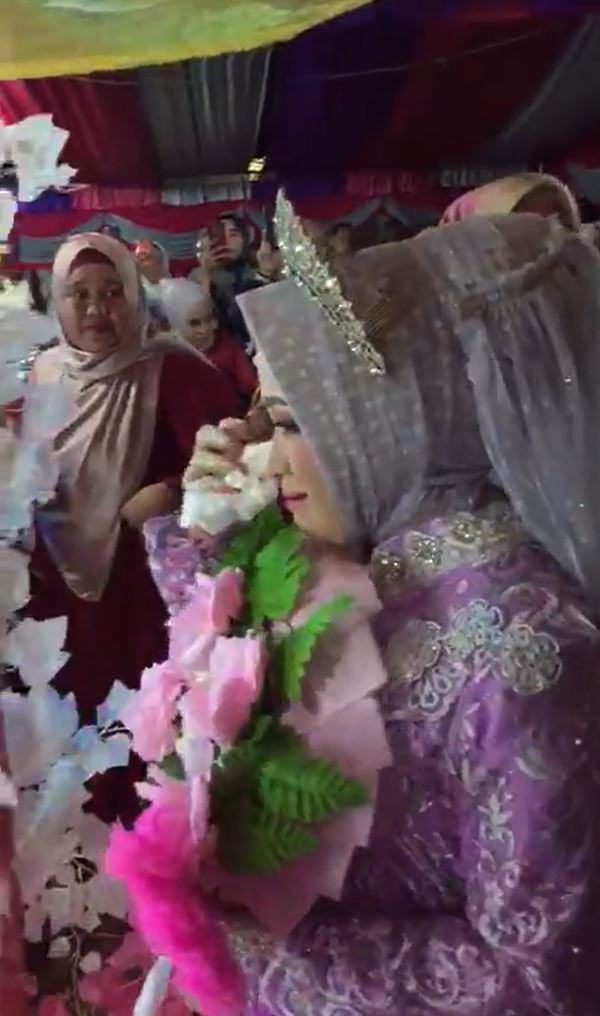 เจ้าบ่าวเทเจ้าสาว