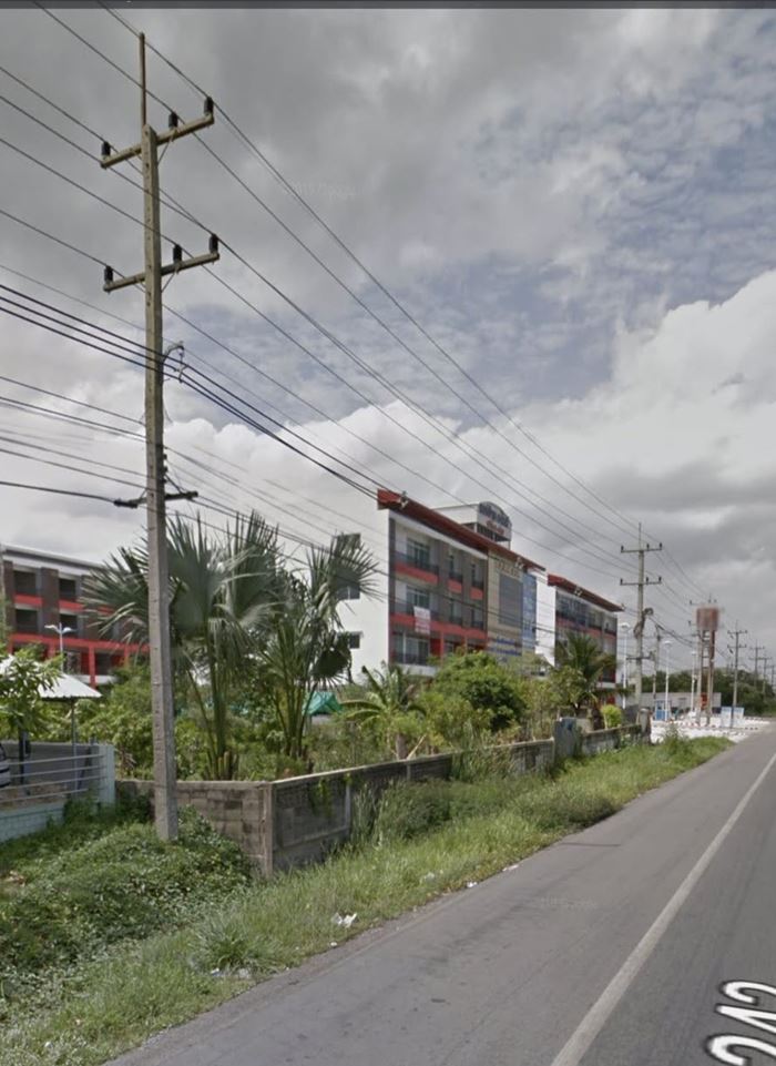 รั้วทับทางเท้า