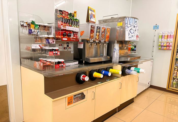 กดน้ำไม่ใส่น้ำแข็งที่เซเว่น