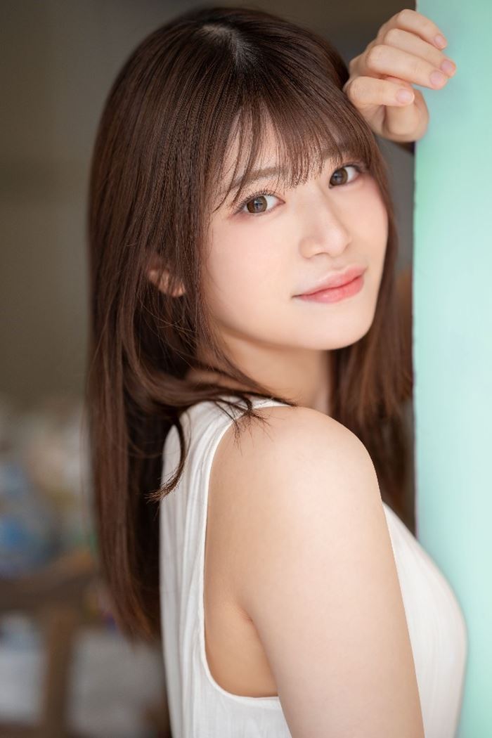 อาโอยามะ นานามิ  (Aoyama Nanami) ดารา AV น้องใหม่