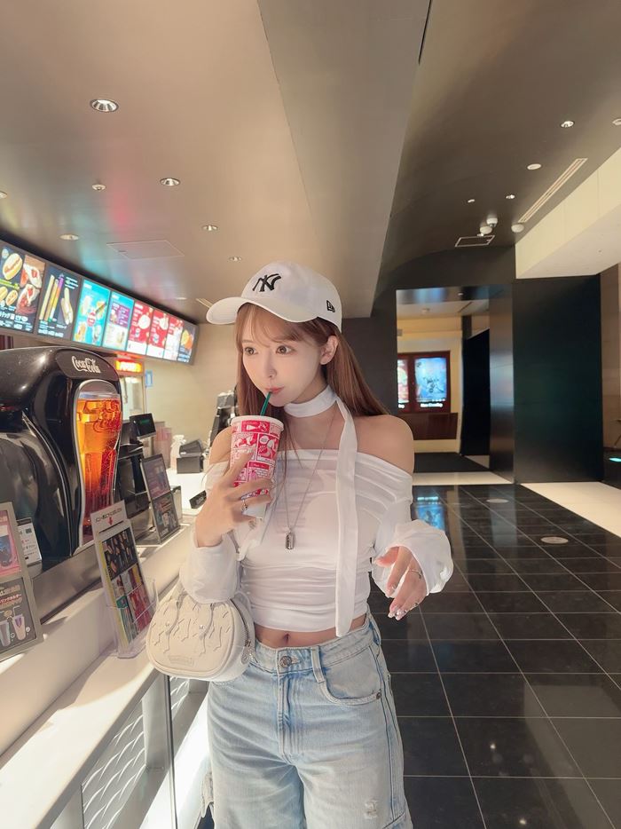 ยูอะ มิคามิ