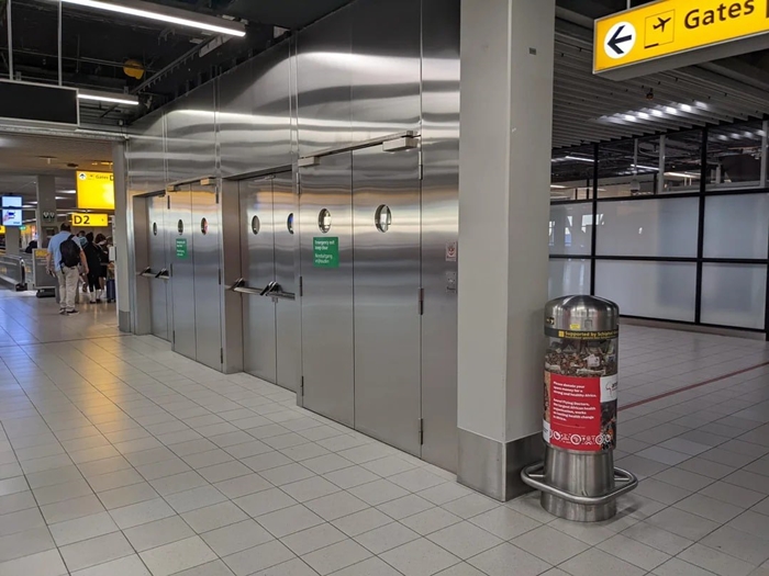 ประตูหนีไฟ