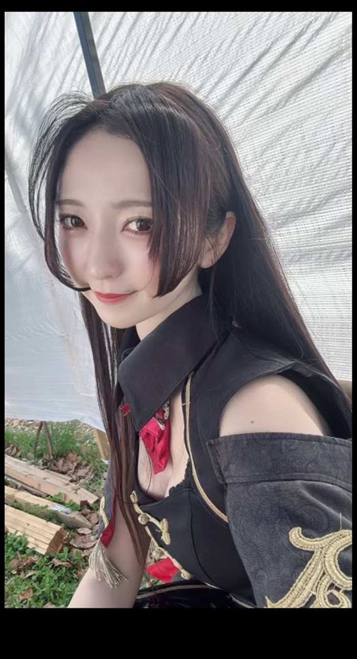 ไอดอลสาว เผยลุค ก่อน หลังเลิกงาน