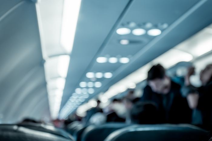 สาวเล่าเรื่องช็อก เจอโจรบนเครื่องบิน คนเห็นตอนฉกเงินคามือ