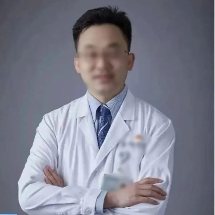 แฉหมอ นอกใจเมียคบหญิง 4 คน แถมทำท้องหลายครั้ง